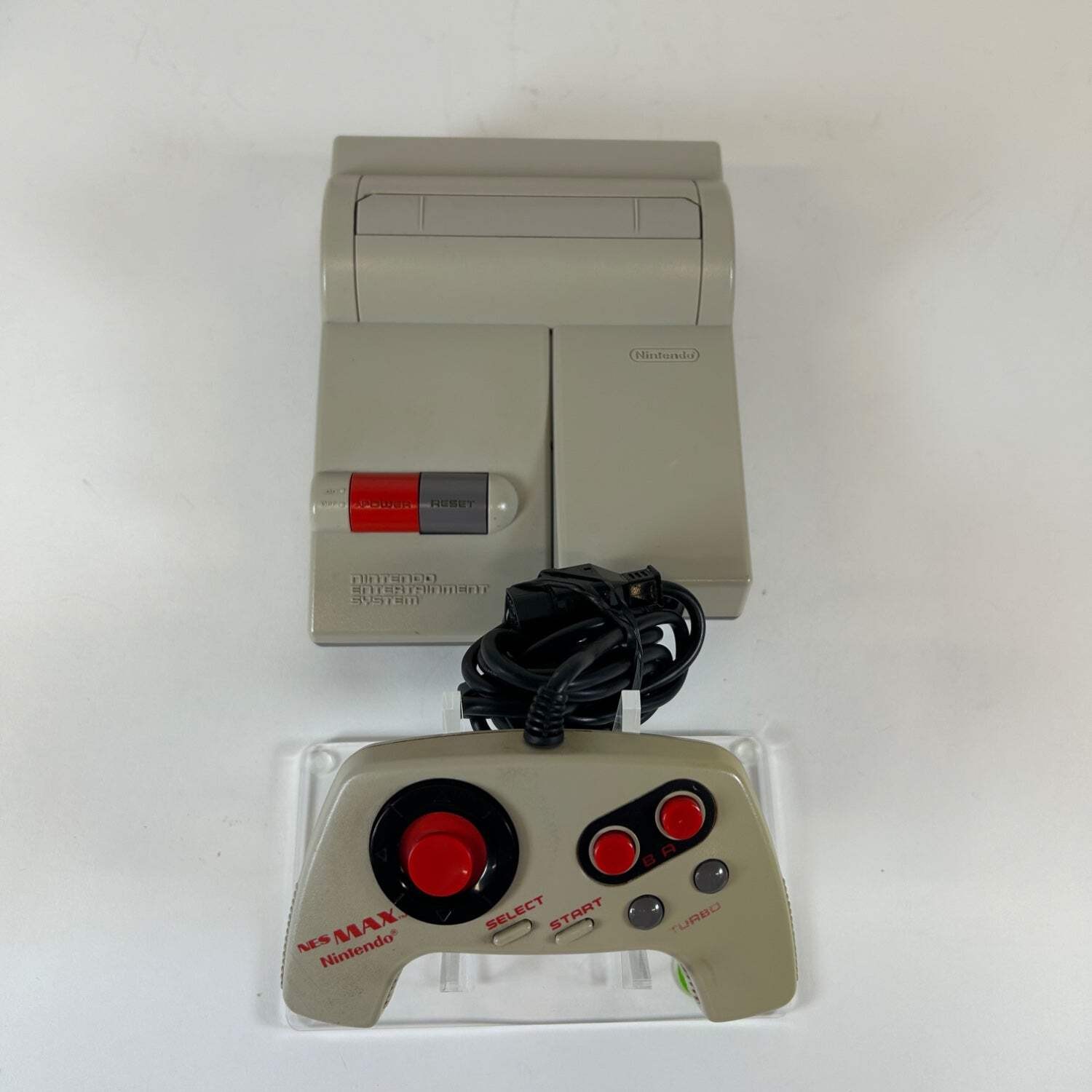 Nintendo NES Top Loader Console Gaming System NES-101 Gray