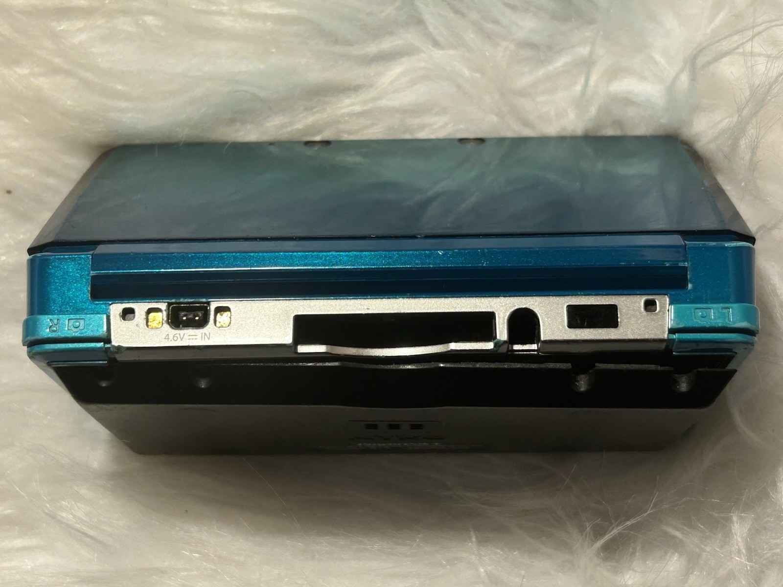 READ Nintendo US 3DS Aqua Blue For Parts/Repair Powers On