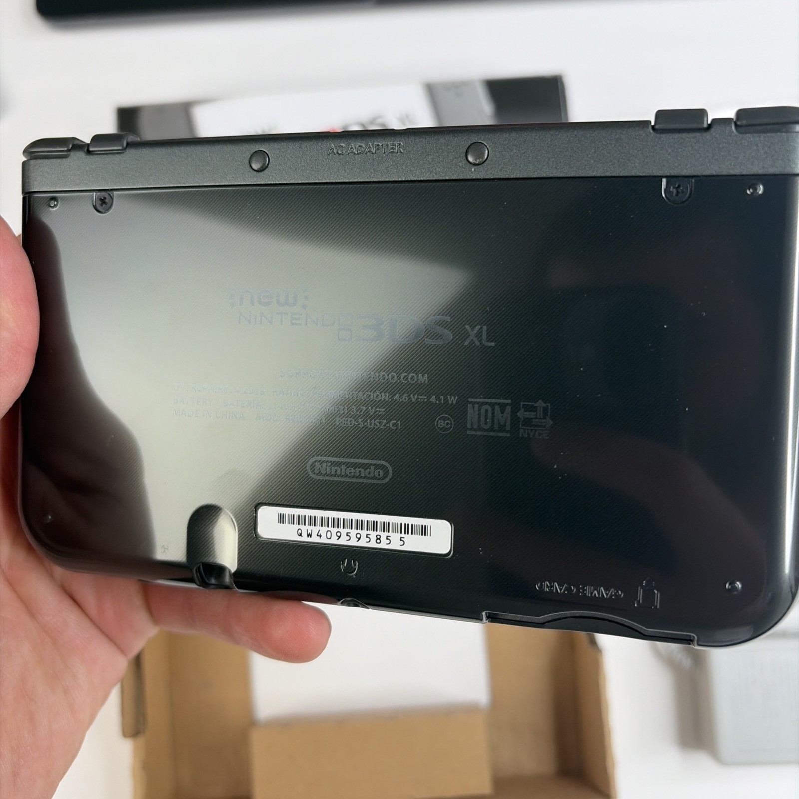 NICE! Nintendo New 3DS XL Black Complete Box W Charger Stylus US Model Top IPS