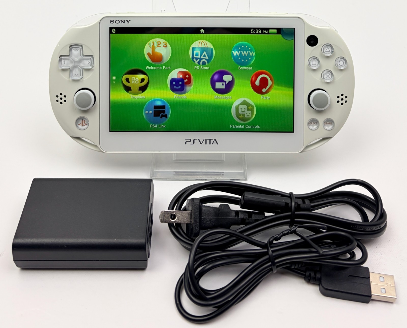 Sony PS VITA 2000 Slim White PCH-2000 w/ Charger *Near Mint*