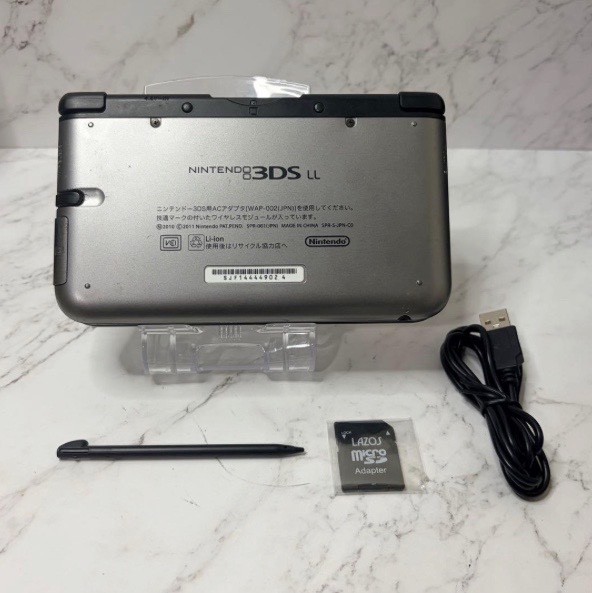 Nintendo 3DS XL Black×Silver [Working condition, with accessories included]