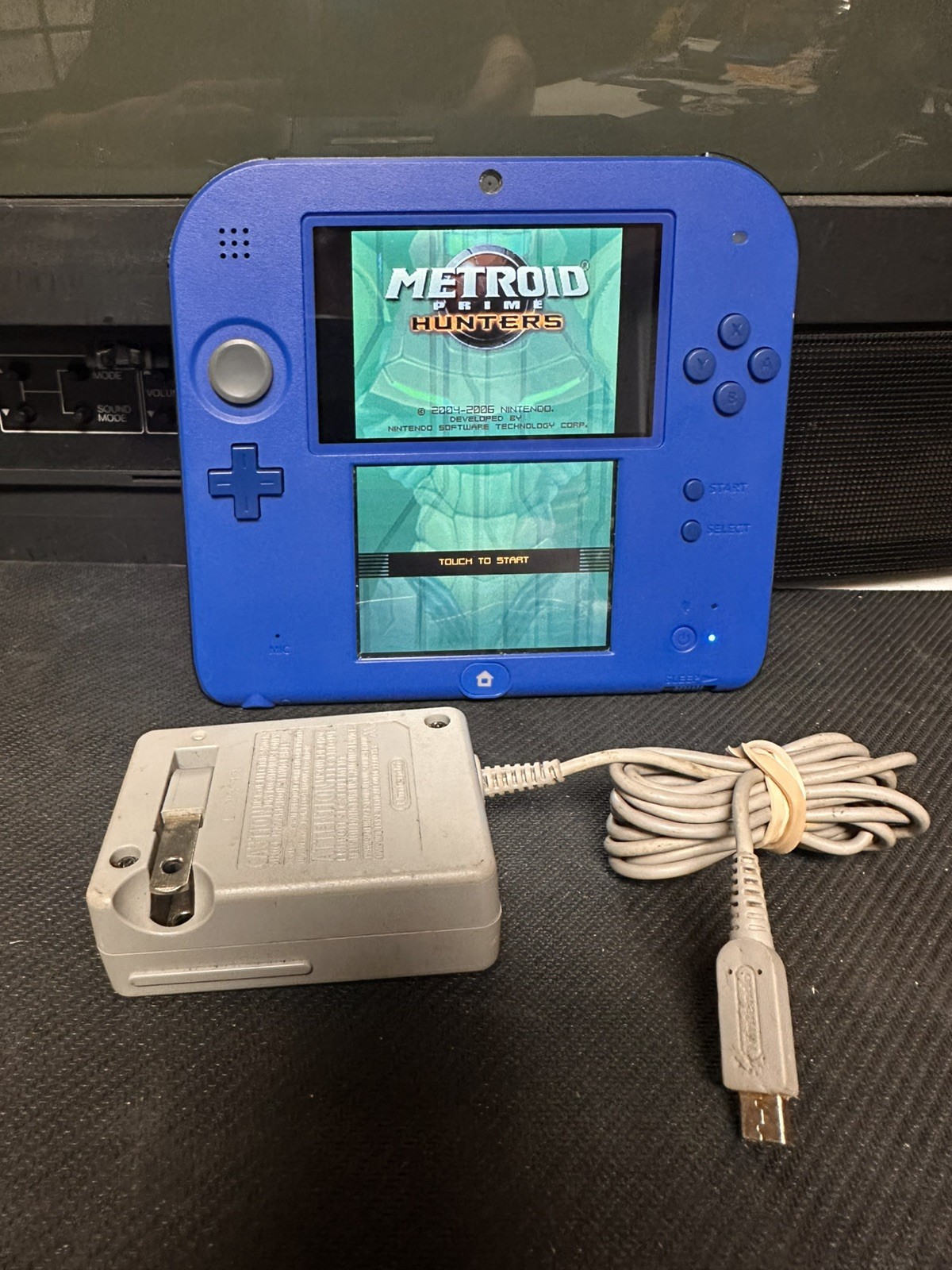 Nintendo 2DS Handheld Game Console FTR-001 Electric Blue