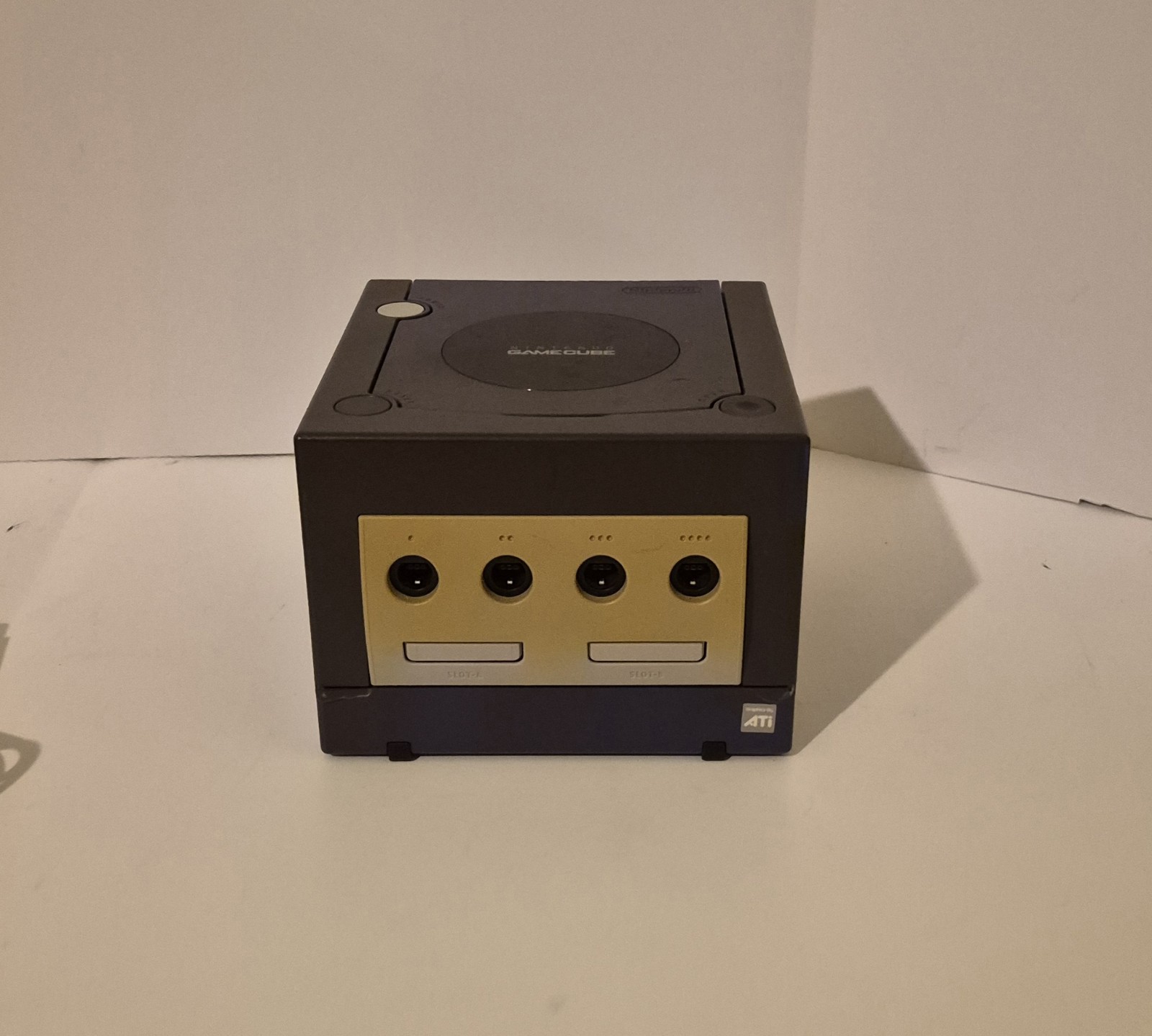 Nintendo GameCube Console Indigo DOL-001 (USA) Controller, Game & MC Bundle