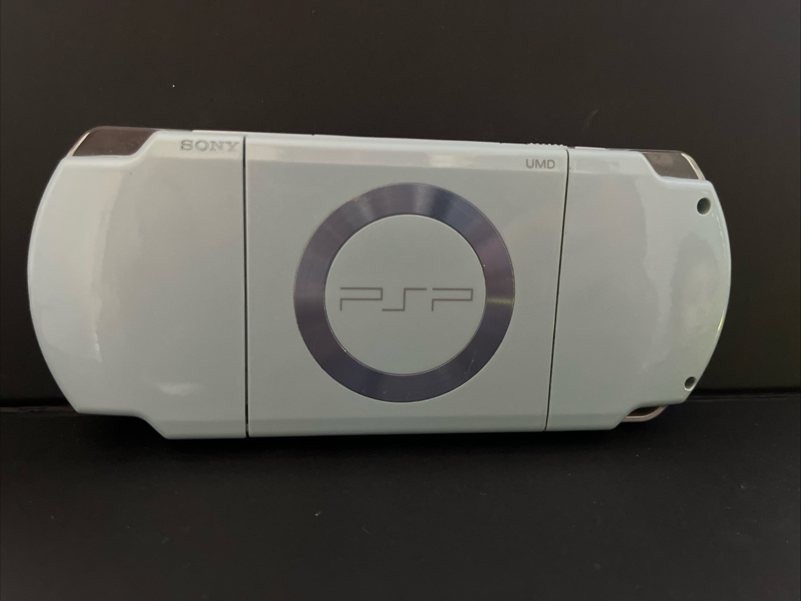 Sony PSP-2000 Console Light Blue W/ Oem Memory Card And New Battery! Read Desc
