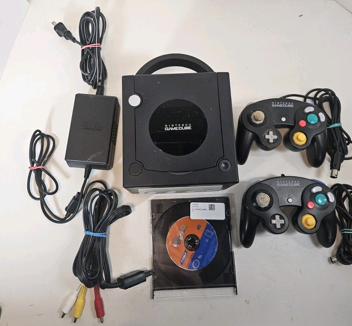 Nintendo Blk GameCube Video Game System DOL-001 w/ Orig Accessories 2 Controler