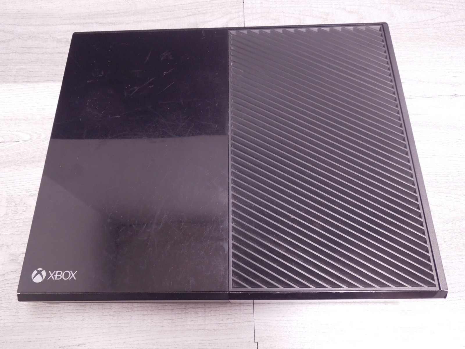 Microsoft Xbox One Black 1540 Console w/ Kinect 500GB Video Game System Console
