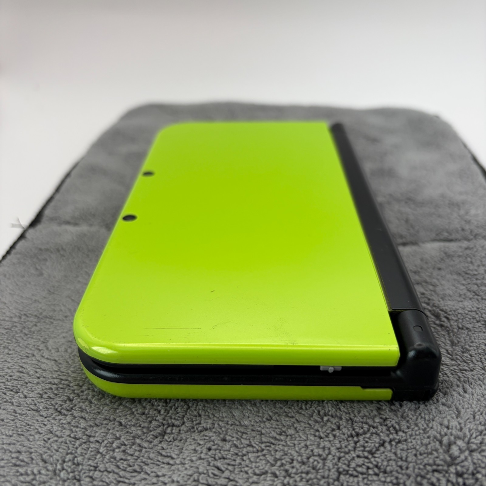 【Excellent5】NEW Nintendo 3DS LL XL Lime black Monster Hunter Game Console