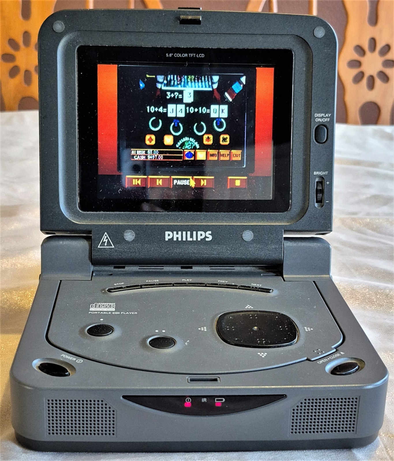 Philips 370 CDi Player Retro Console Nice Handheld Tested w/ Game Included VIDEO