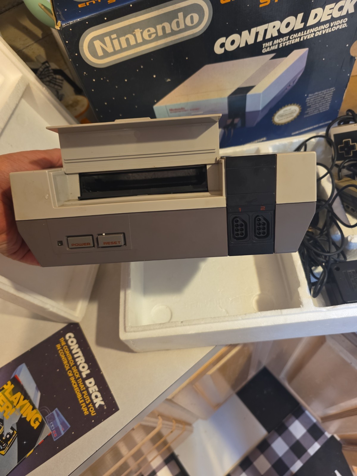 Nintendo Entertainment System – Control Deck Console – Complete in Box