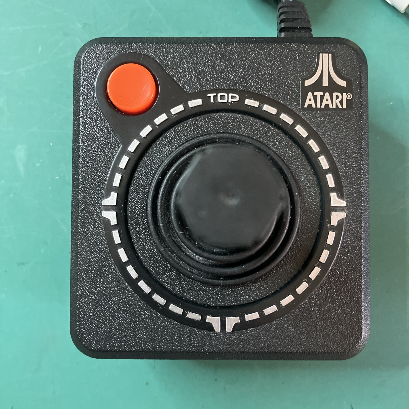 TV Games ATARI Plug and Play Gaming Console. Pong/Asteroids/Centipede. VERY GOOD