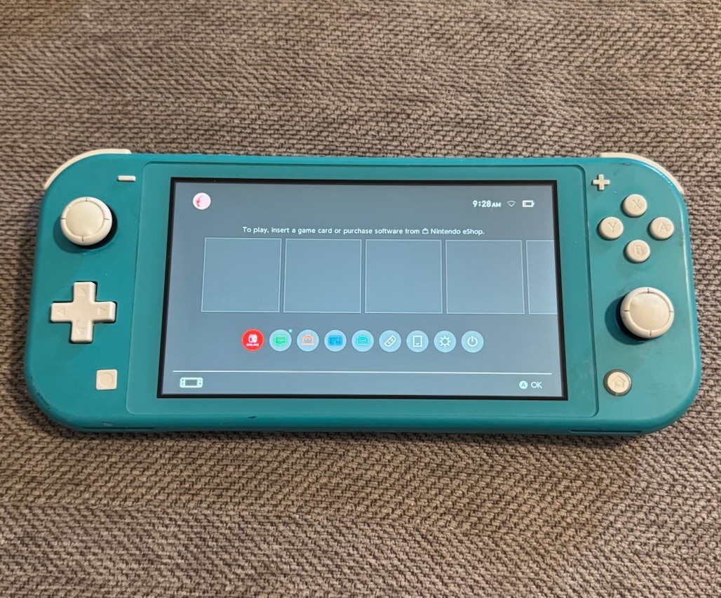 Custom Nintendo Switch Lite Bundle – Turquoise Blue / 256 GB SD / Region Free