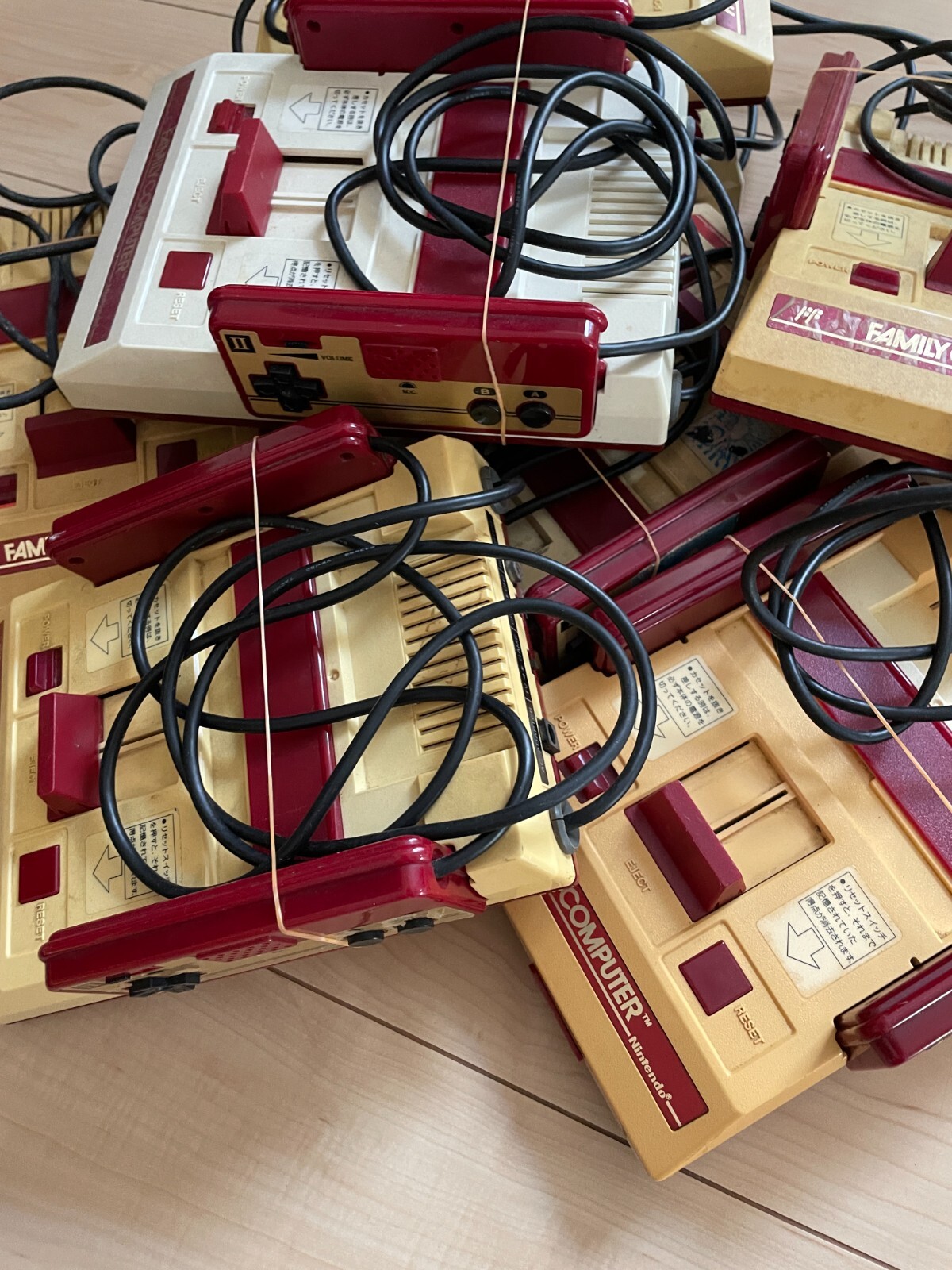 Wholesale Famicom Console 10 LOT set Junk for Parts Untested Nintendo