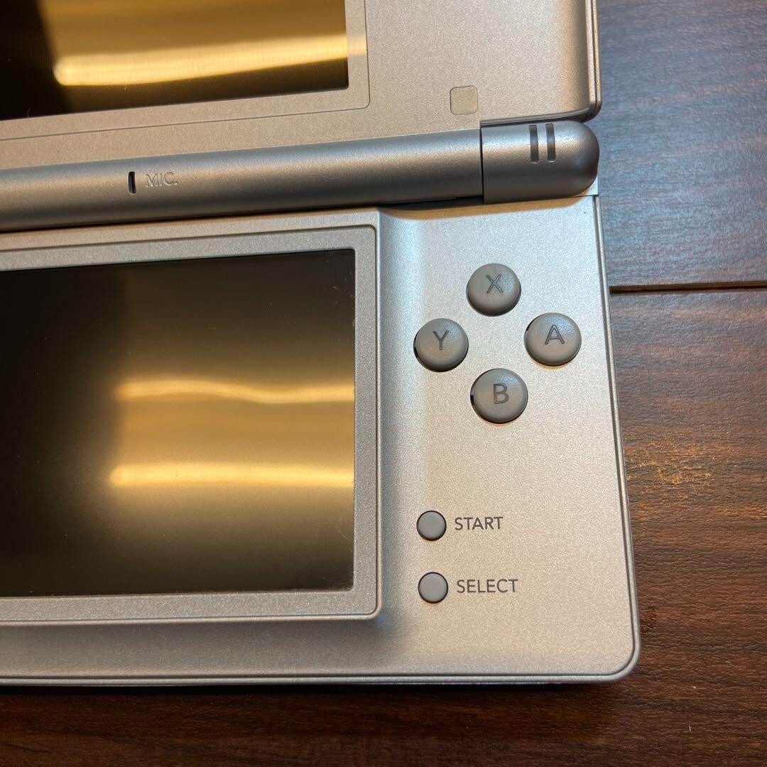 Nintendo DS LITE Gloss Silver 2309 From Japan