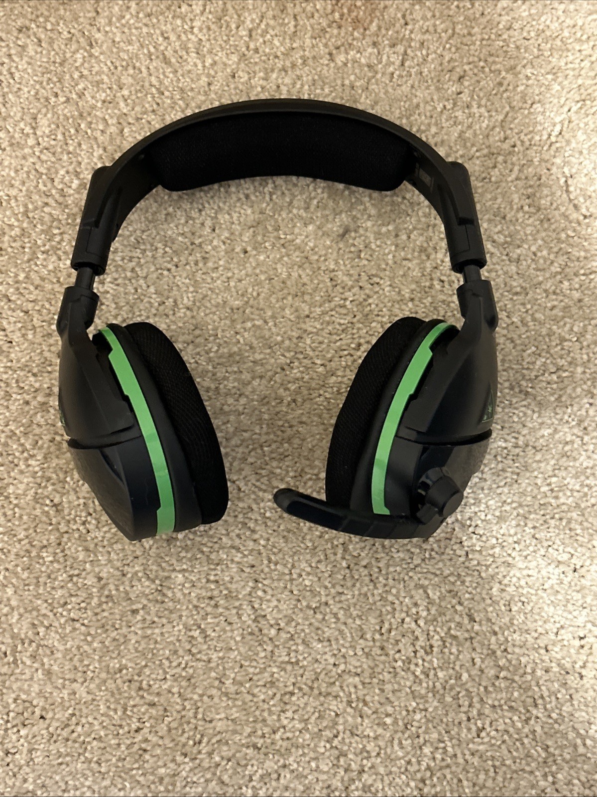 Xbox One 1540 w/ 2 Wireless Controllers, Afterglow Wired, Turtle Beach 600