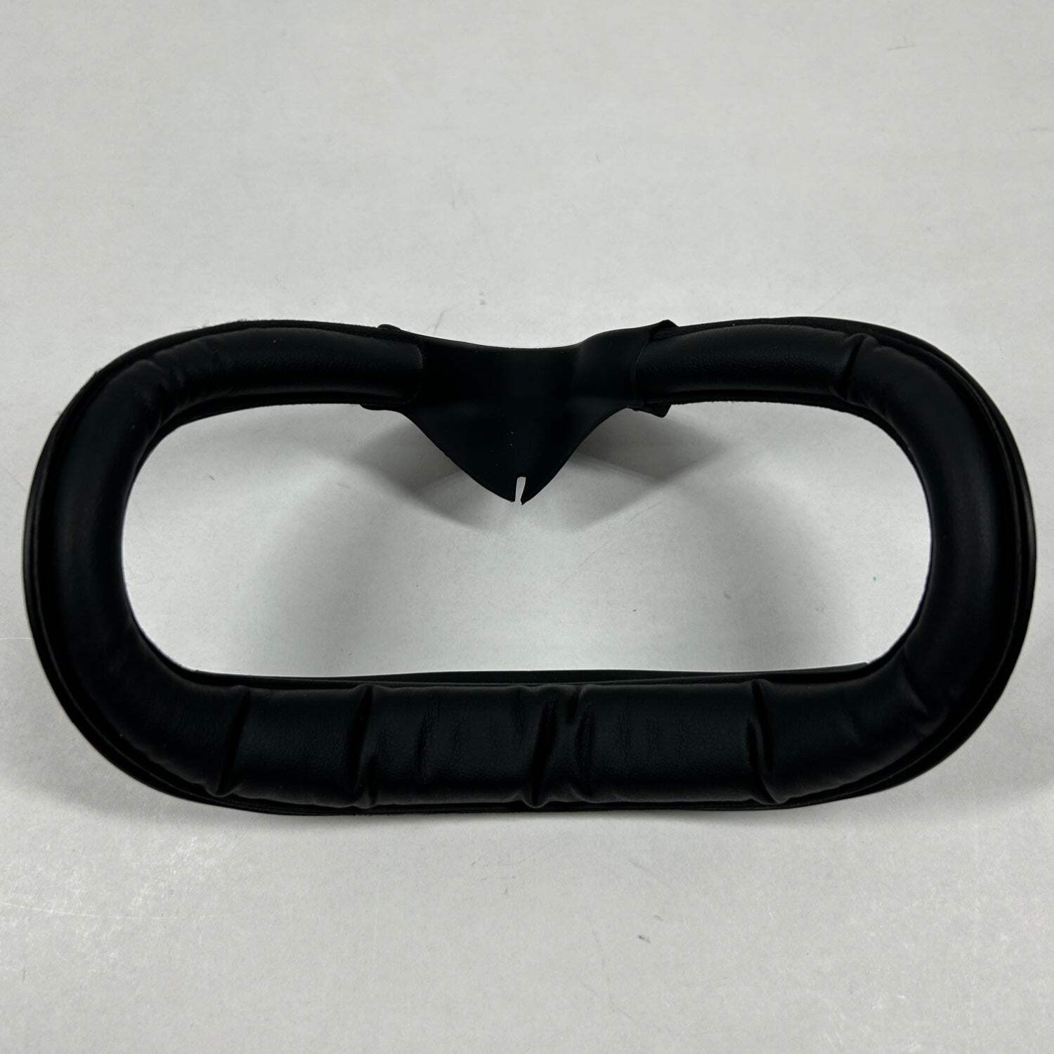 Oculus Quest 2 128GB Standalone All-in-One VR Headset KW49CM No Controllers