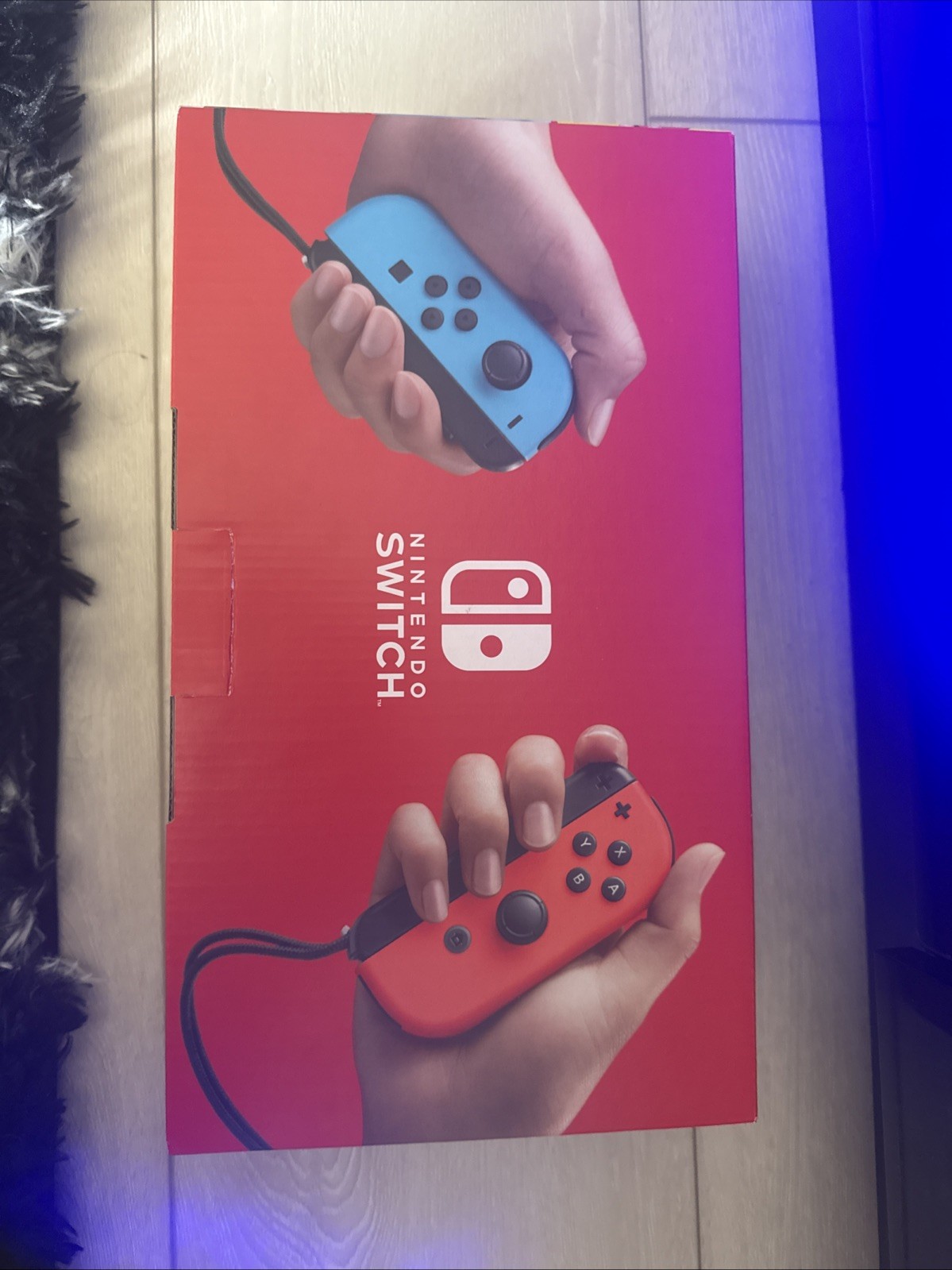 Nintendo Switch 32GB Handheld Console – Neon Red/Neon Blue *EXCELLENT CONDITION*