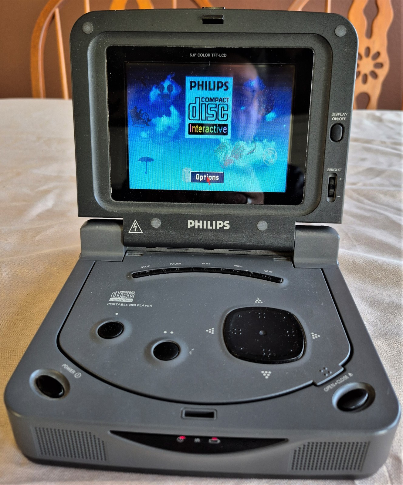 Philips 370 CDi Player Retro Console Nice Handheld Tested w/ Game Included VIDEO