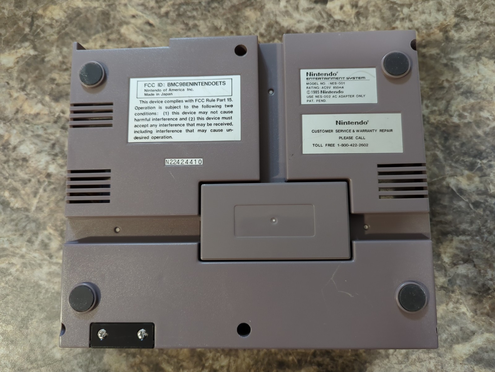 VERY CLEAN Nintendo NES Action Set Console – Complete In Box – Tested
