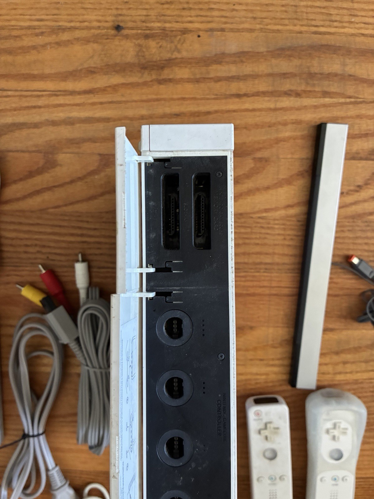 Nintendo Wii RVL-001 512 MB Home Console – Complete OEM Bundle