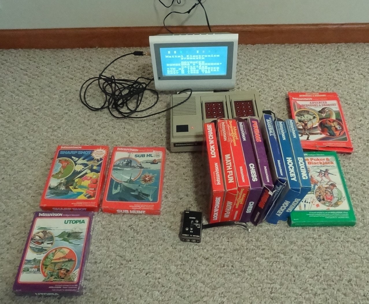 INTELLIVISION 2 5872 Console Rf, Power, Switch Box 13 Gms Works