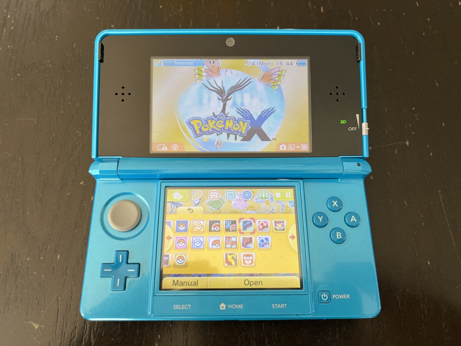 Japanese 3DS with Japanese Games (Region Changed to English)