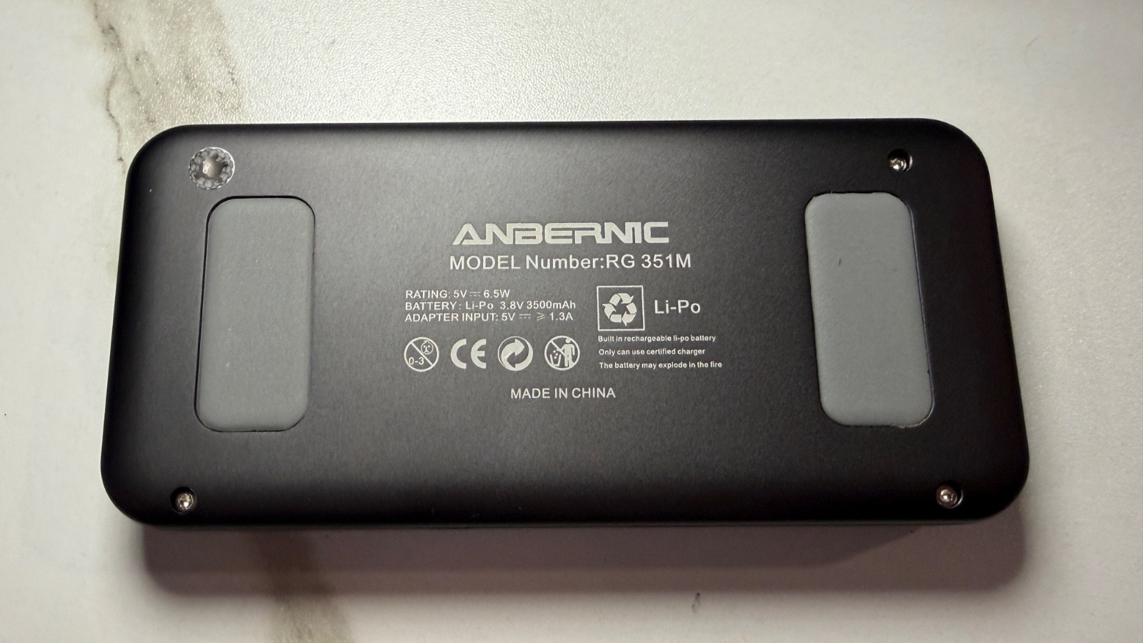 Anbernic RG 351 M w/64 GB and over 2500 games