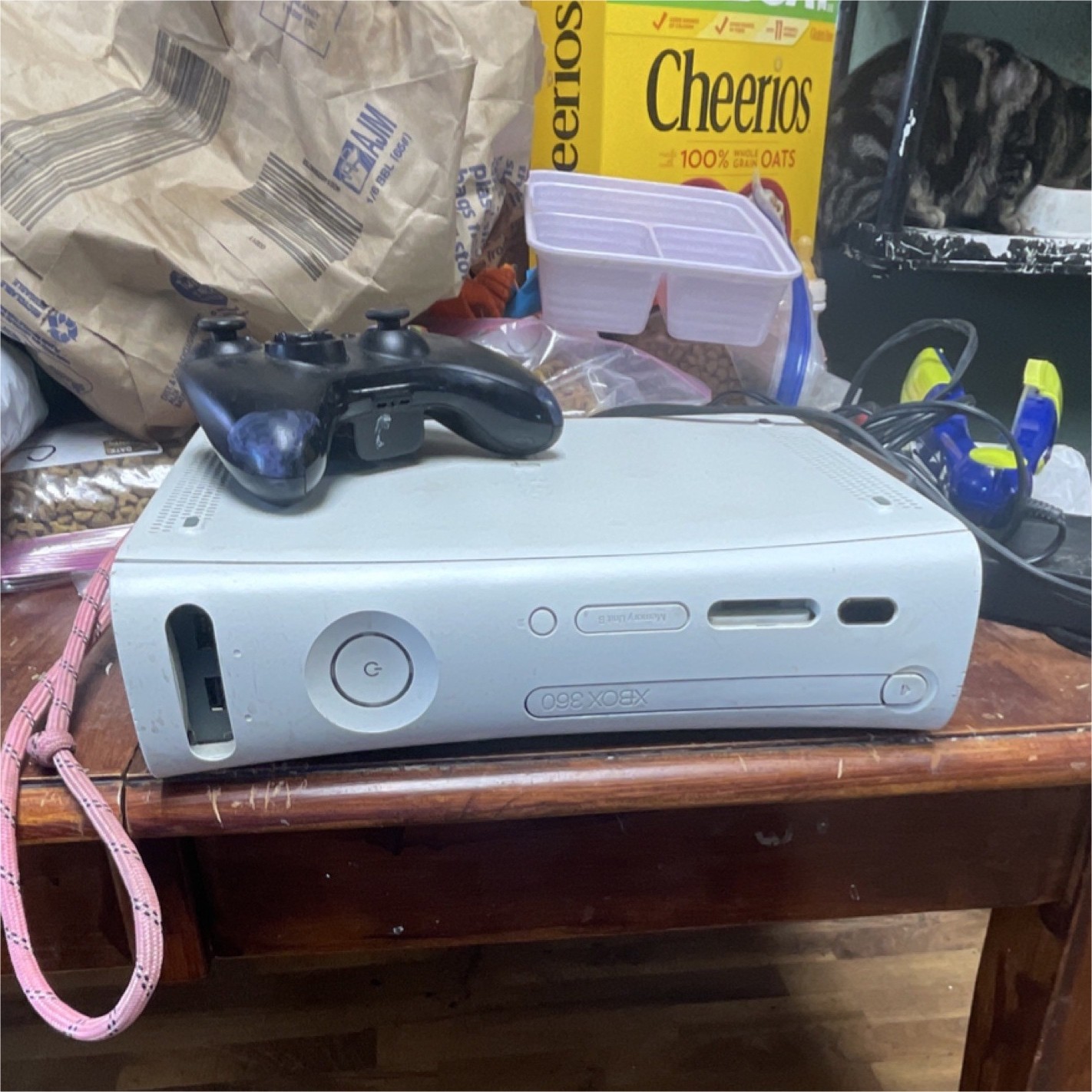 Microsoft Xbox 360 Home Console White Wi-Fi HDMI Component RCA Video Game System