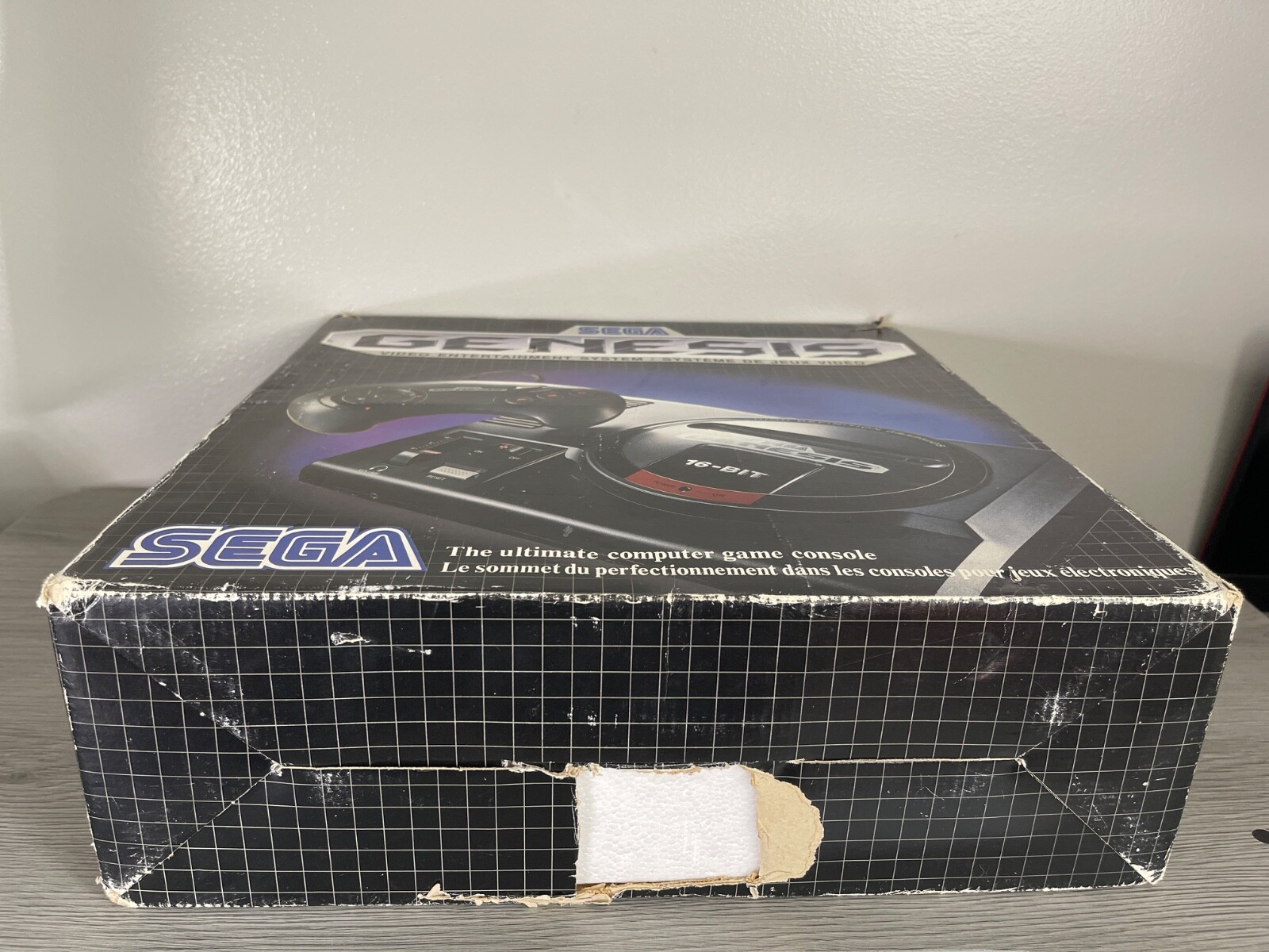 Sega Genesis Console 16-Bit MK-1601-22 W/ Original Box – Early Print Box TESTED