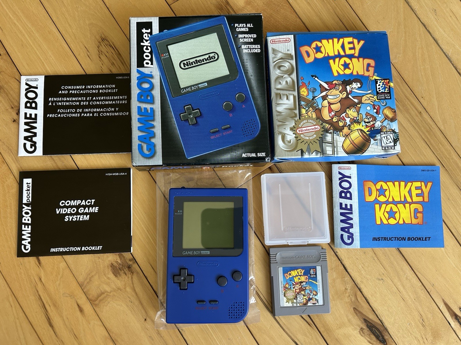 Nintendo Gameboy Pocket Blue COMPLETE IN BOX MGB-001 With Donkey Kong Cib