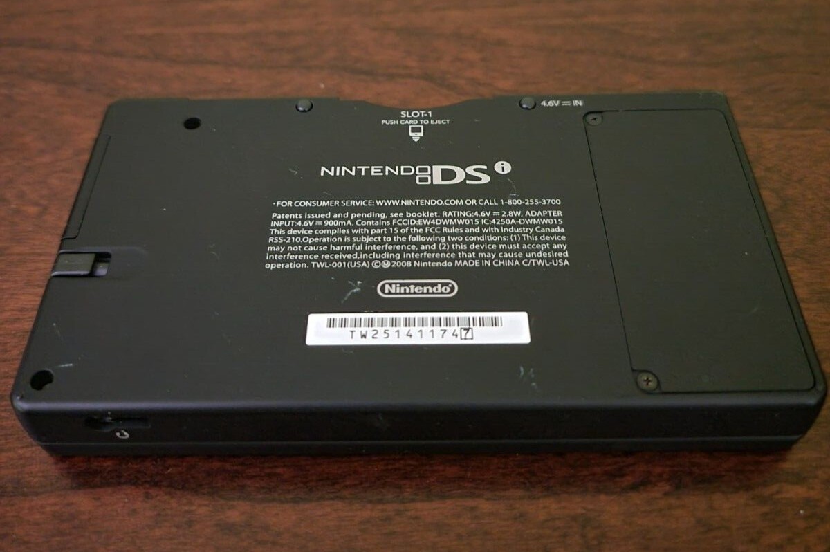 Nintendo DSi Launch Edition Matte Black (HBrewed) (Good Condition)