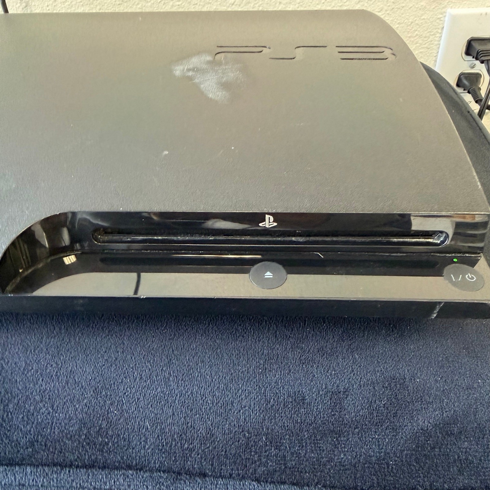 Sony PlayStation 3 PS3 Slim 168 GB Console Only NO CORDS (CECH-3001A) READ