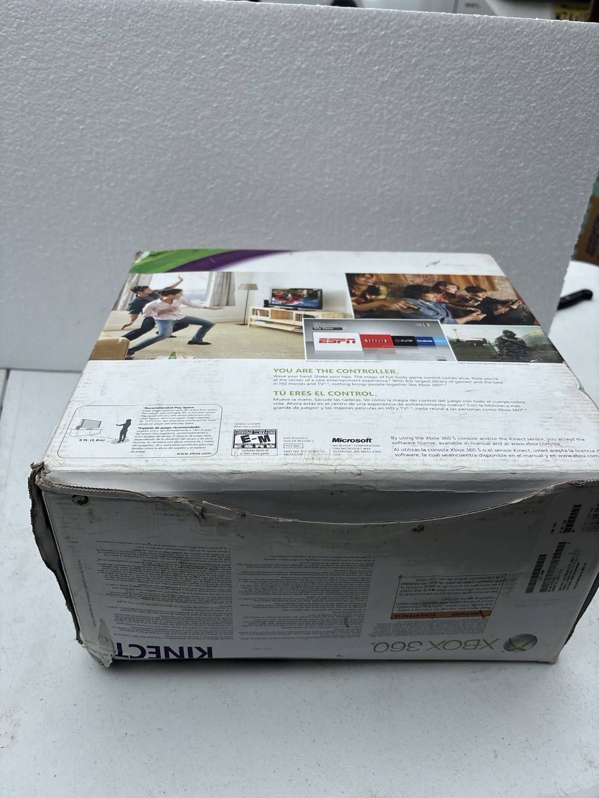 Microsoft Xbox 360 S Gaming Console and Kinect 4gb In Box Tested Look