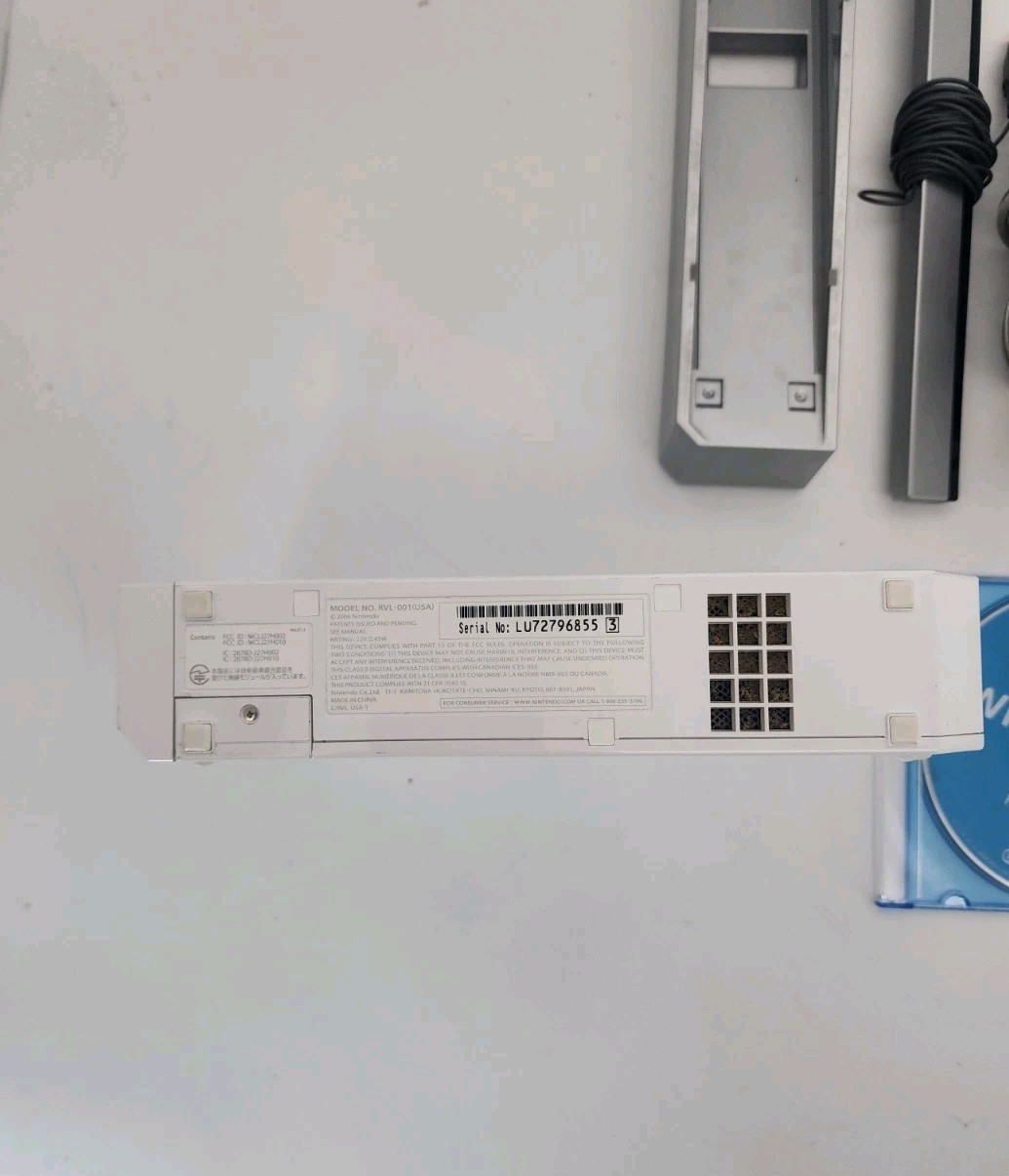 Nintendo Wii RVL-001 White Console Bundle With Wii Sports & Play Tested Works