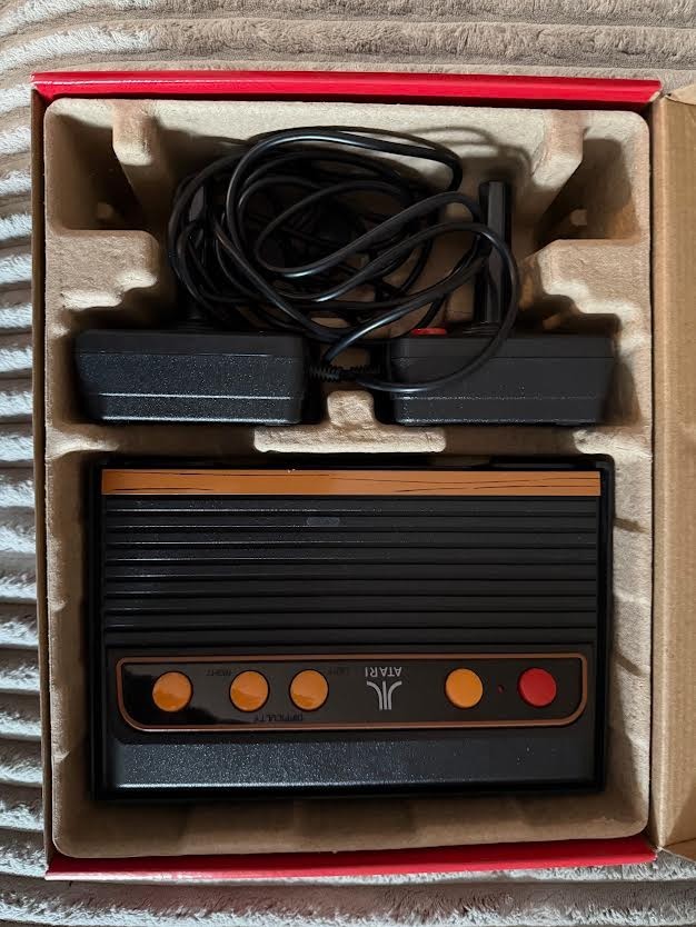 Atari Flashback 9 AR3230 Videogame Console w/ 110 Built in Games New (Open Box)