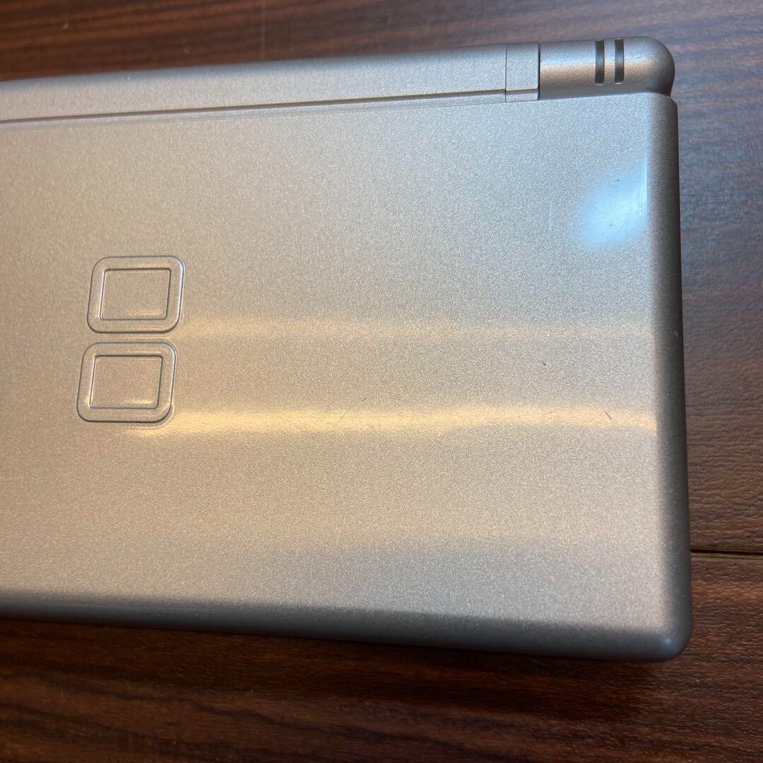 Nintendo DS LITE Gloss Silver 2309 From Japan