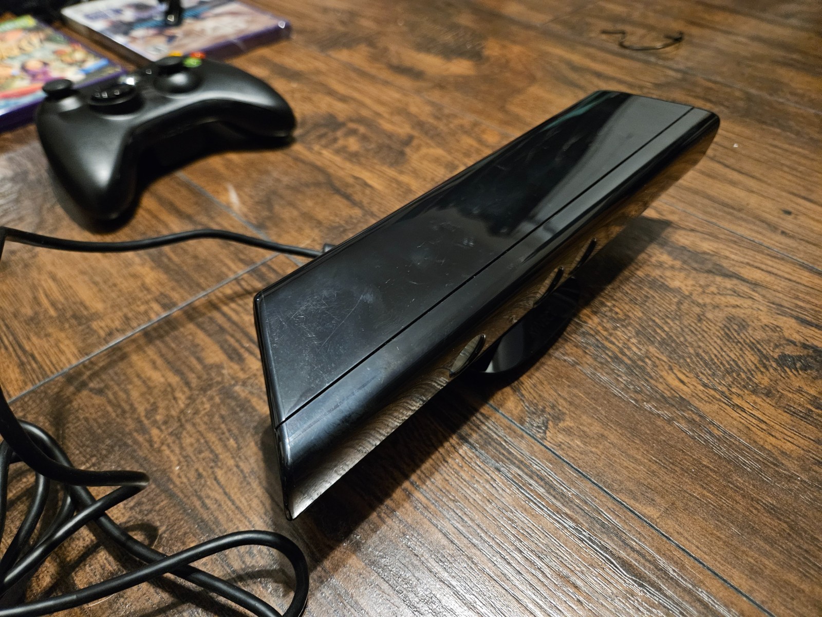 Microsoft Xbox 360 S Gaming Console and Kinect – Black 4GB