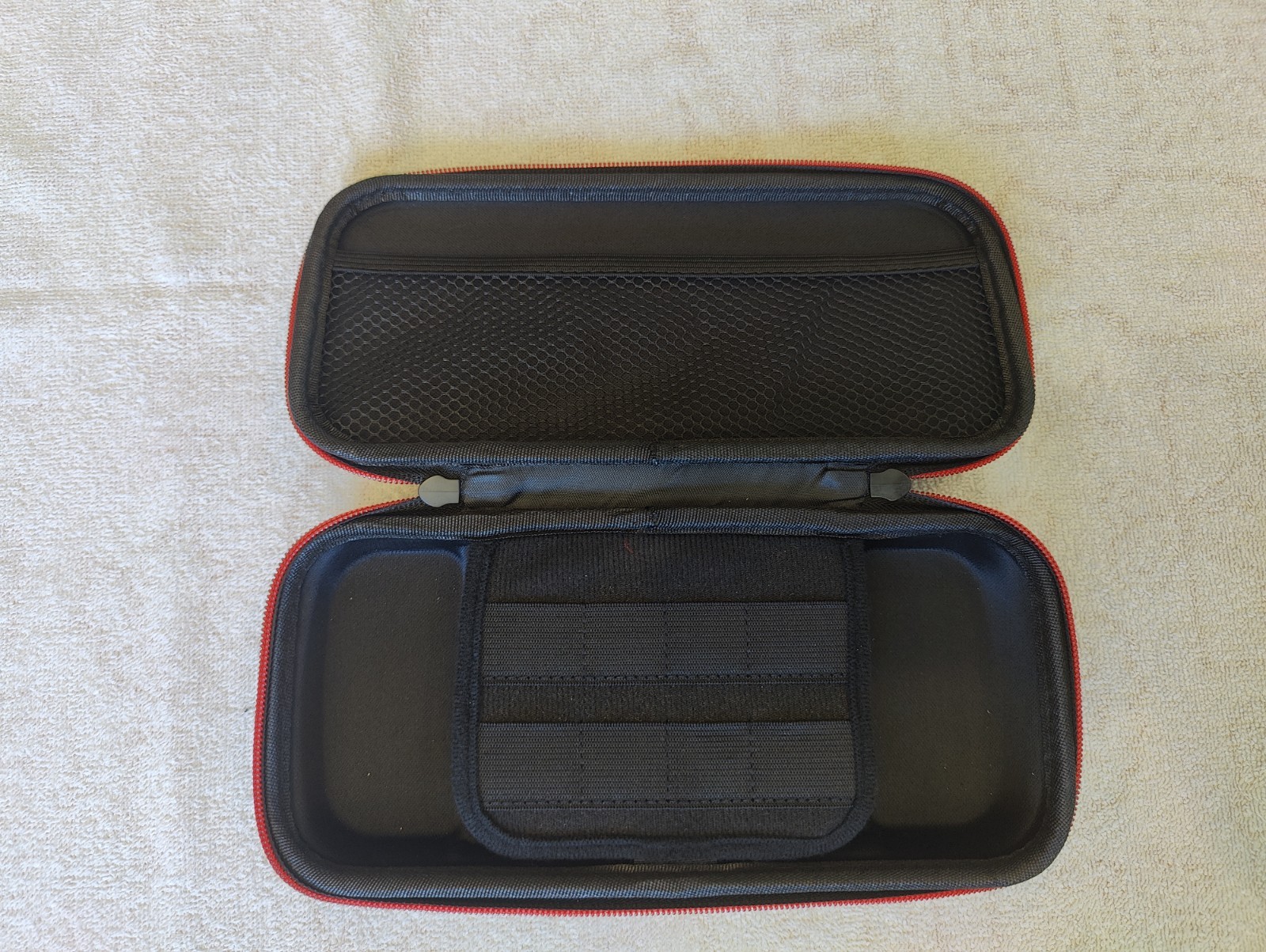 AYN Odin Lite White w/ Carrying Case