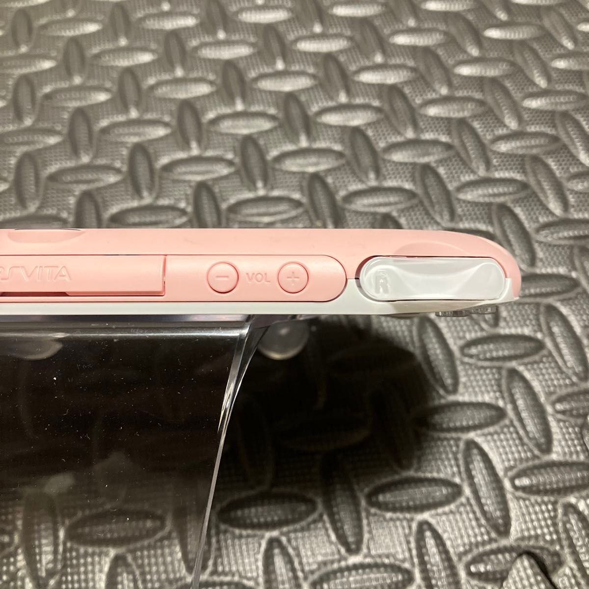 Near Mint PS Vita Light Pink White PCH 2000 ZA19 Console Charger Slim JP