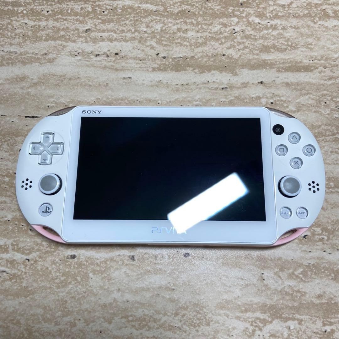 PS Vita PCH-2000 Light Pink White Complete in Box Excellent Condition 7035