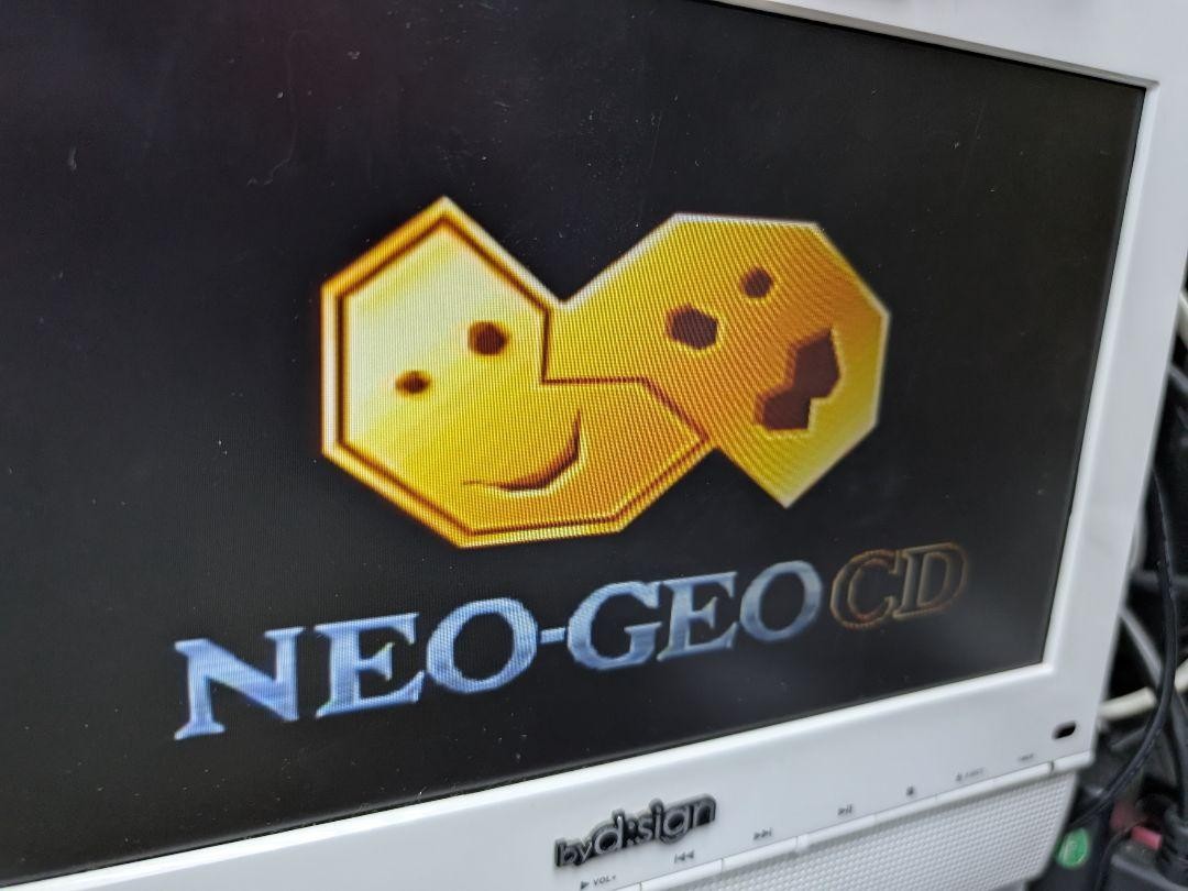 SNK Neo Geo CD CD-T01 Retro Game Console System with 2 Arcade Stick s0672M