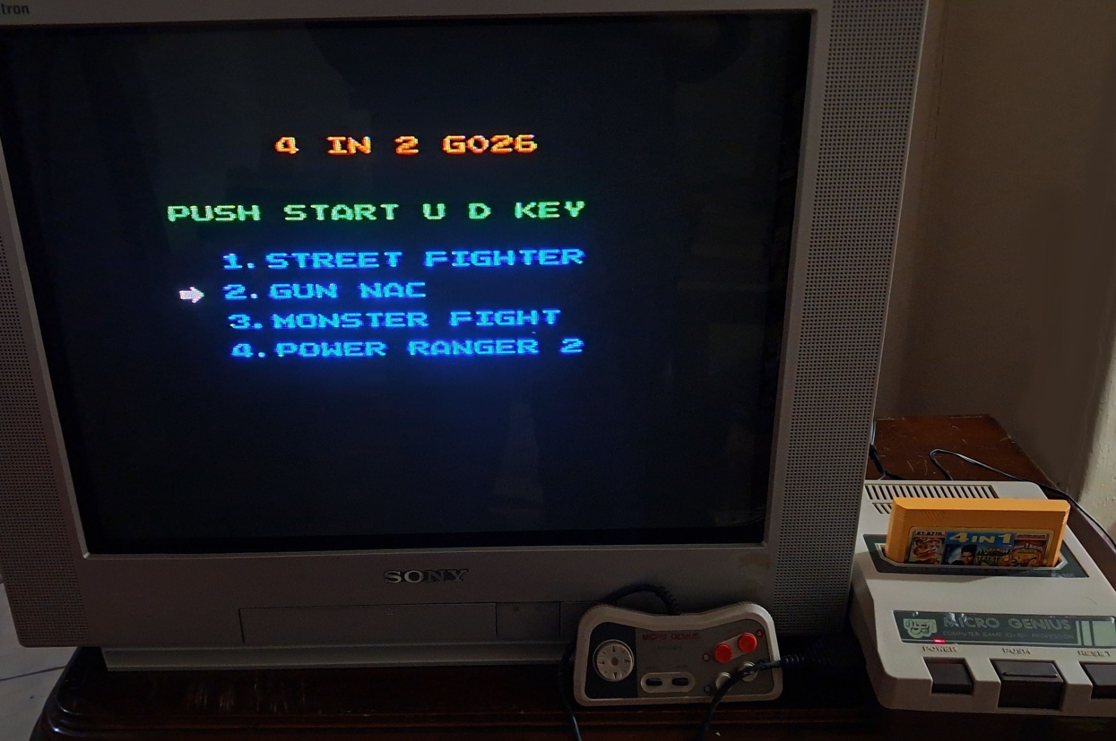 Micro Genius IQ-501 Vintage 8-bit Game Console