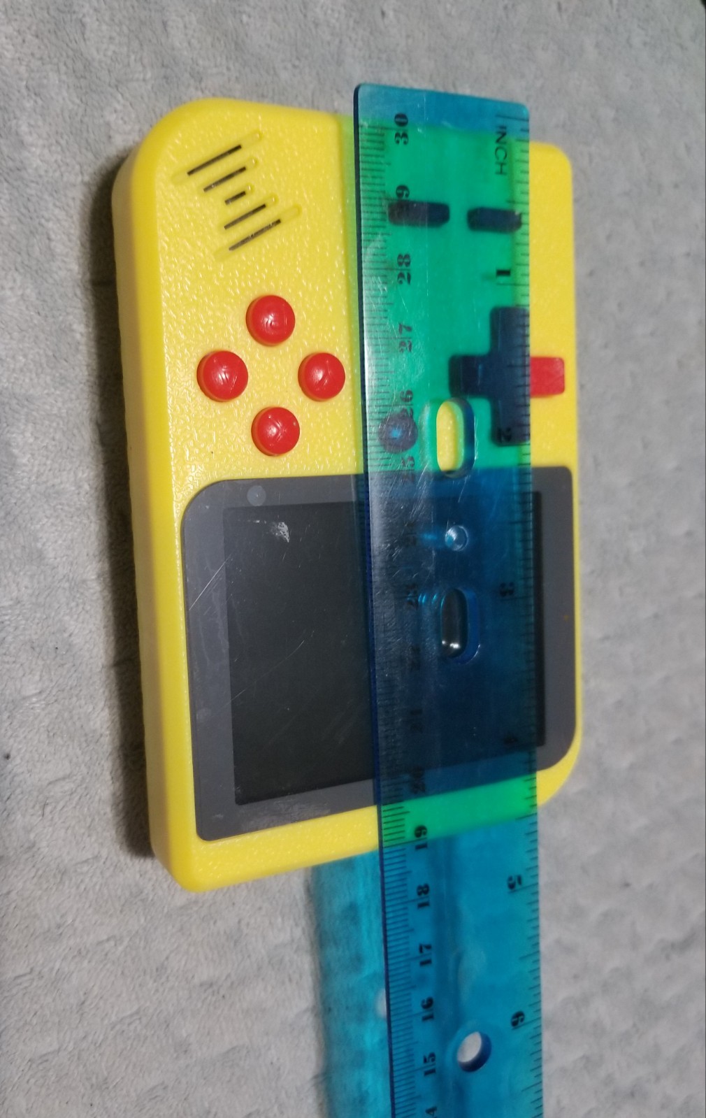 Retro Handheld Game Console 400 In 1 Classic Games 3.0″ Screen Portable Yellow.