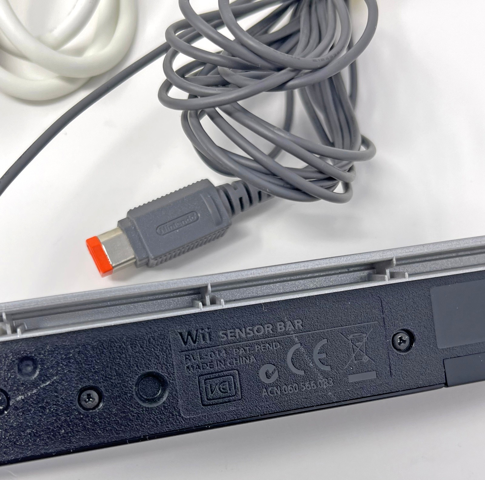 Nintendo White Wii Console RVL-001 Gamecube Ports Wii Play Remote Nunchuk Used