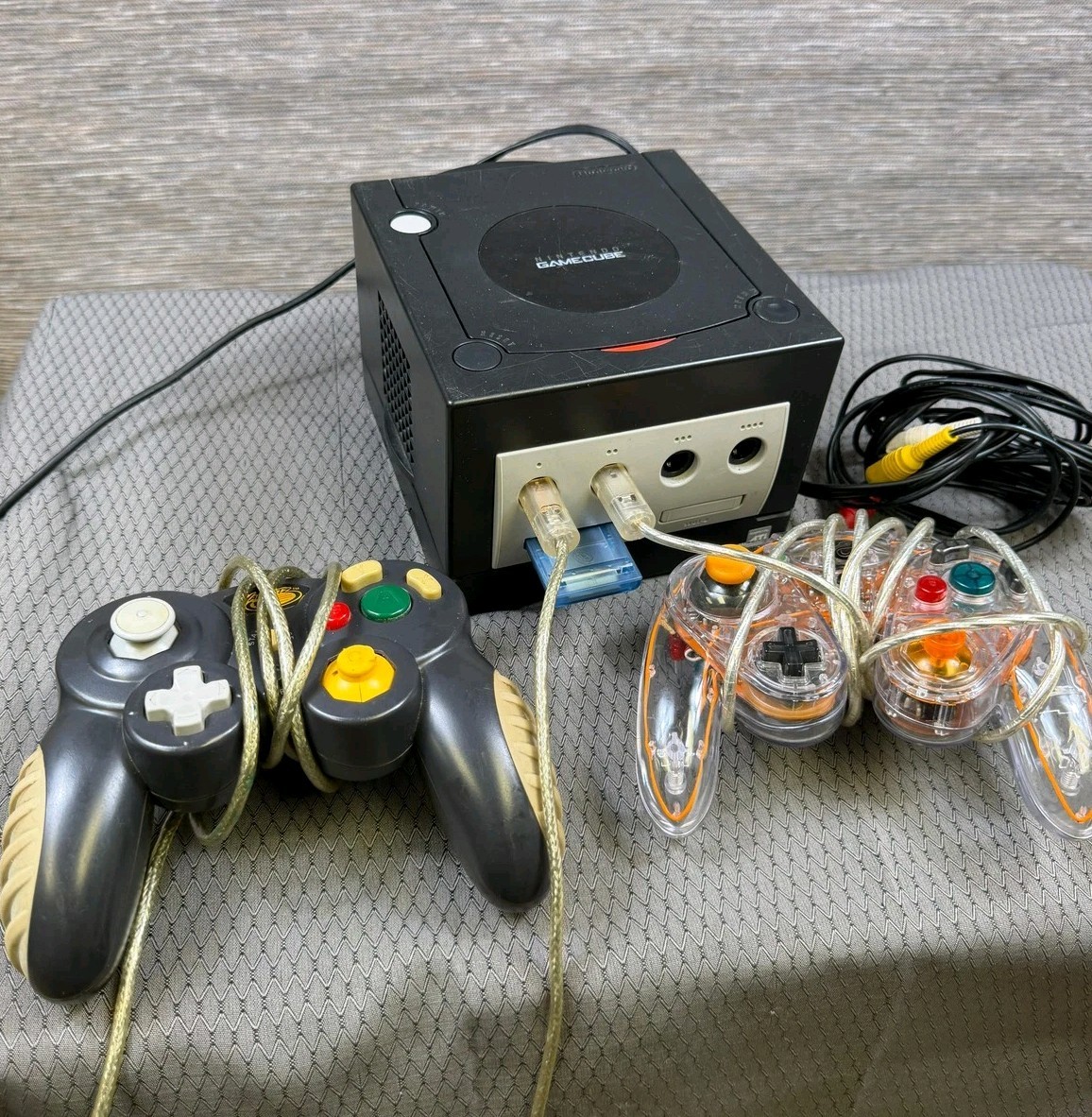Nintendo GameCube DOL-001 Black Console Bundle Controllers AV Cables Memory Card
