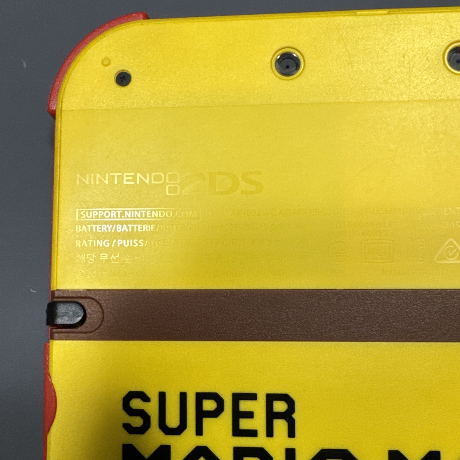 Nintendo 2DS Super Mario Maker Ed. Console (FTR-001) Tested + OEM Charger Stylus