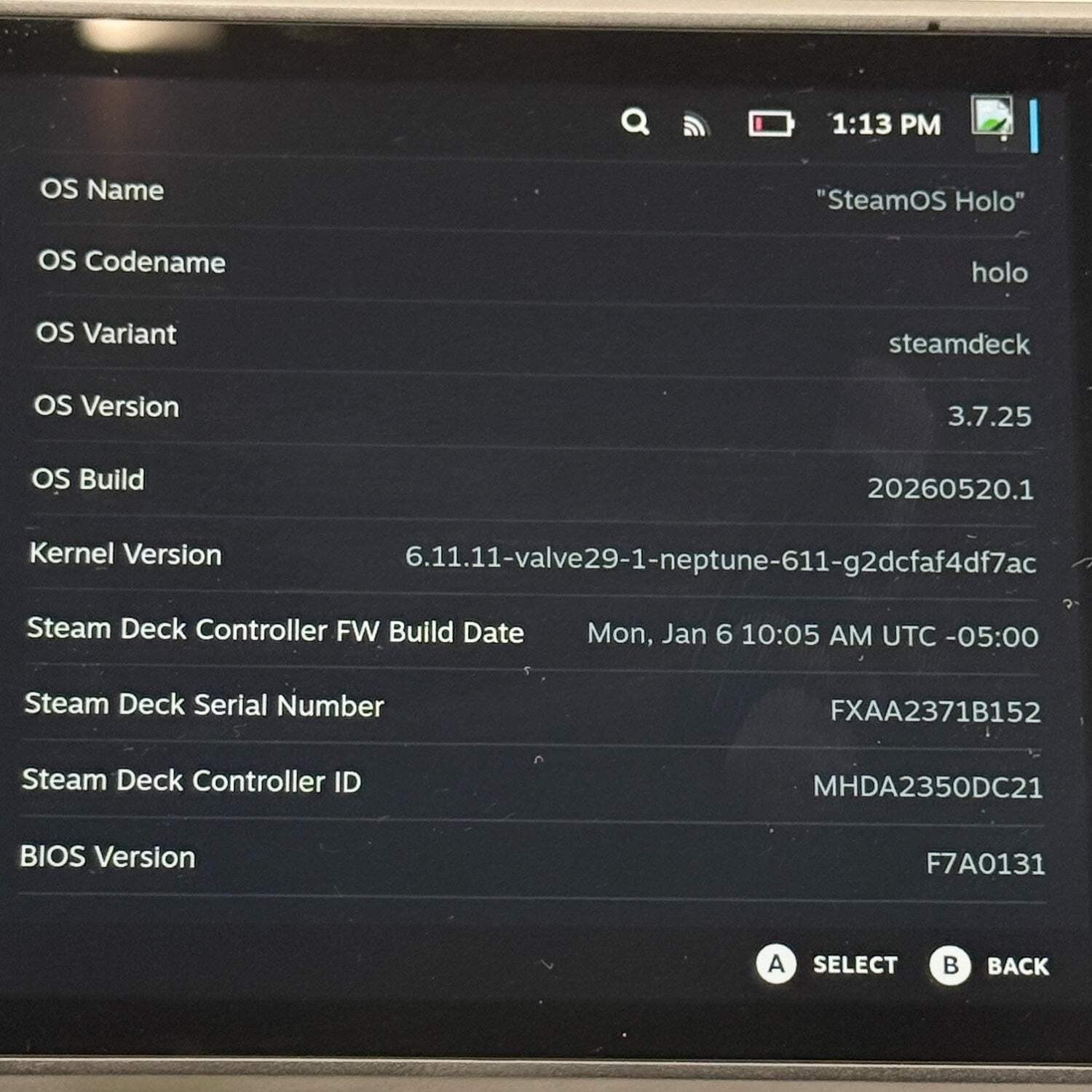 Valve Steam Deck 7″ AMD 7nm Ryzen APU 16GB RAM 64GB Black 1010