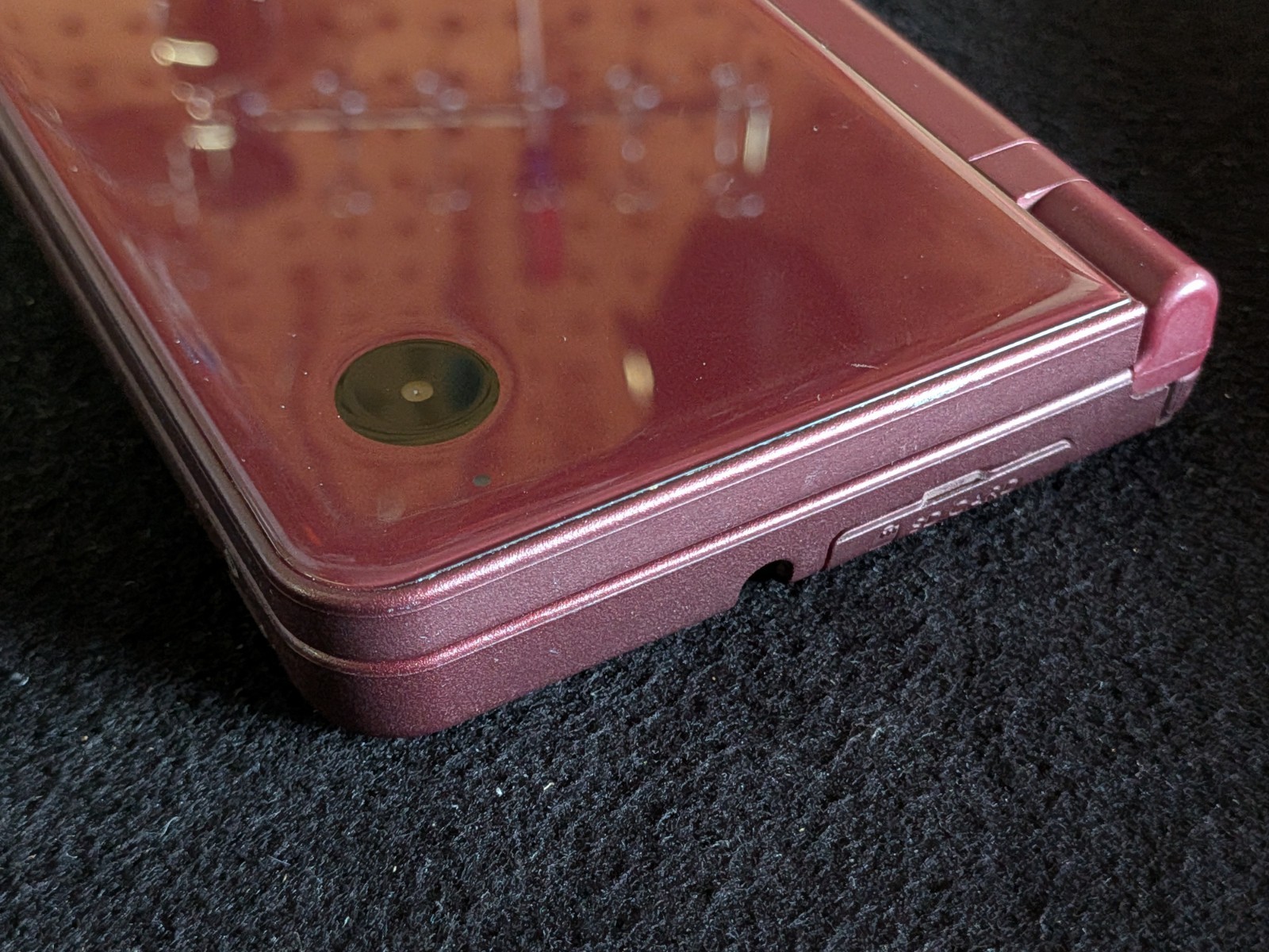 Nintendo DSi XL – Burgundy