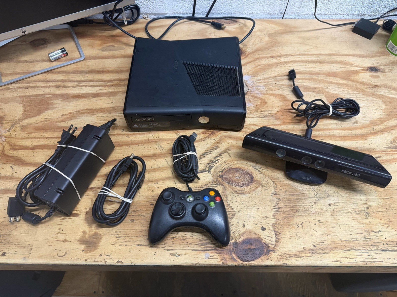 Xbox 360S Glossy Black Console Model 1439 Tested and Working No Hard Drive READ