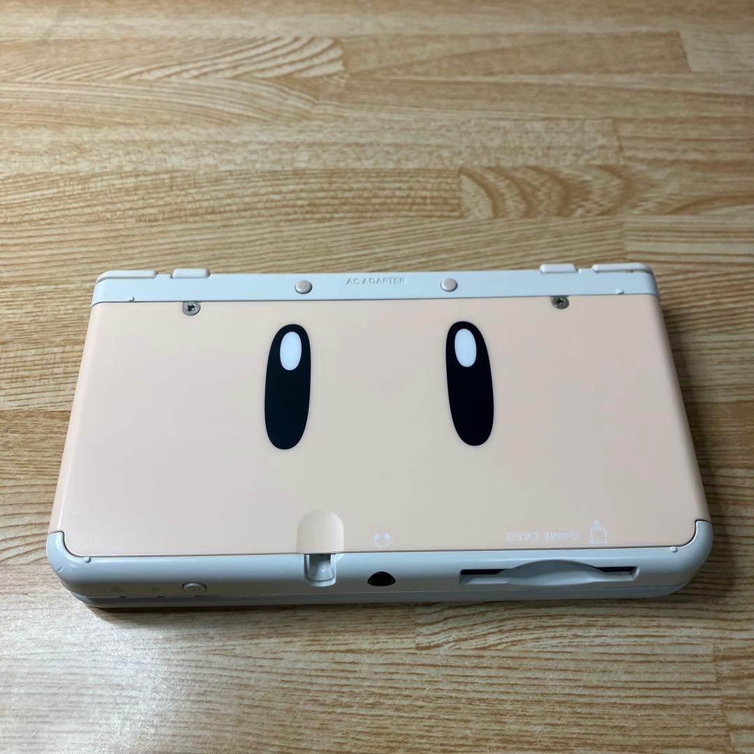 New Nintendo 3DS White Console w/ Kisekae Plate Mario Cover Plates AC Adapter