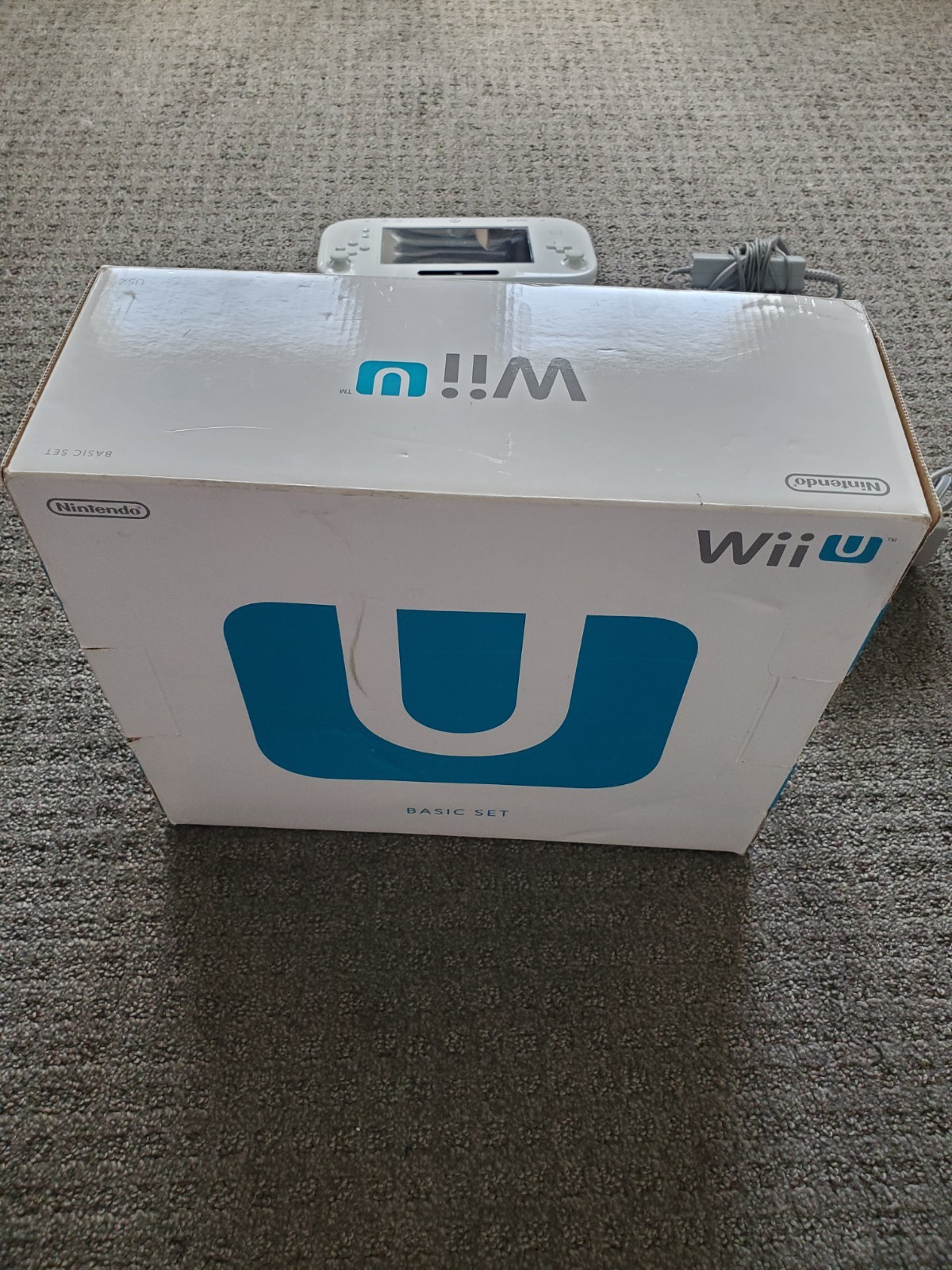 (PLEASE READ) Nintendo Wii U 8GB Console White Gamepad Video Game System w/ Box